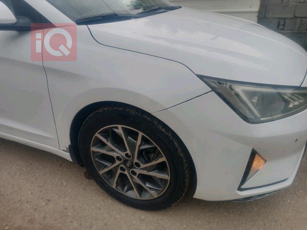 هيونداي النترا